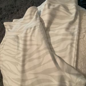 Old Navy - White Zebra Powersoft Joggers - size XL Tall